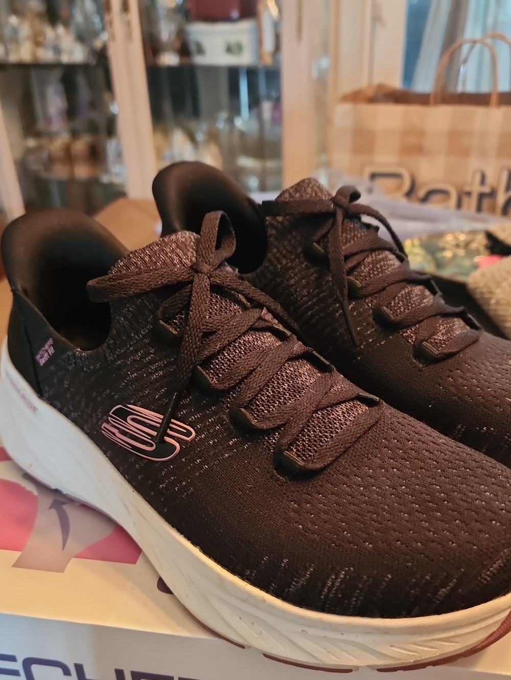 Skechers Swift Fit Hands Free Sneakers